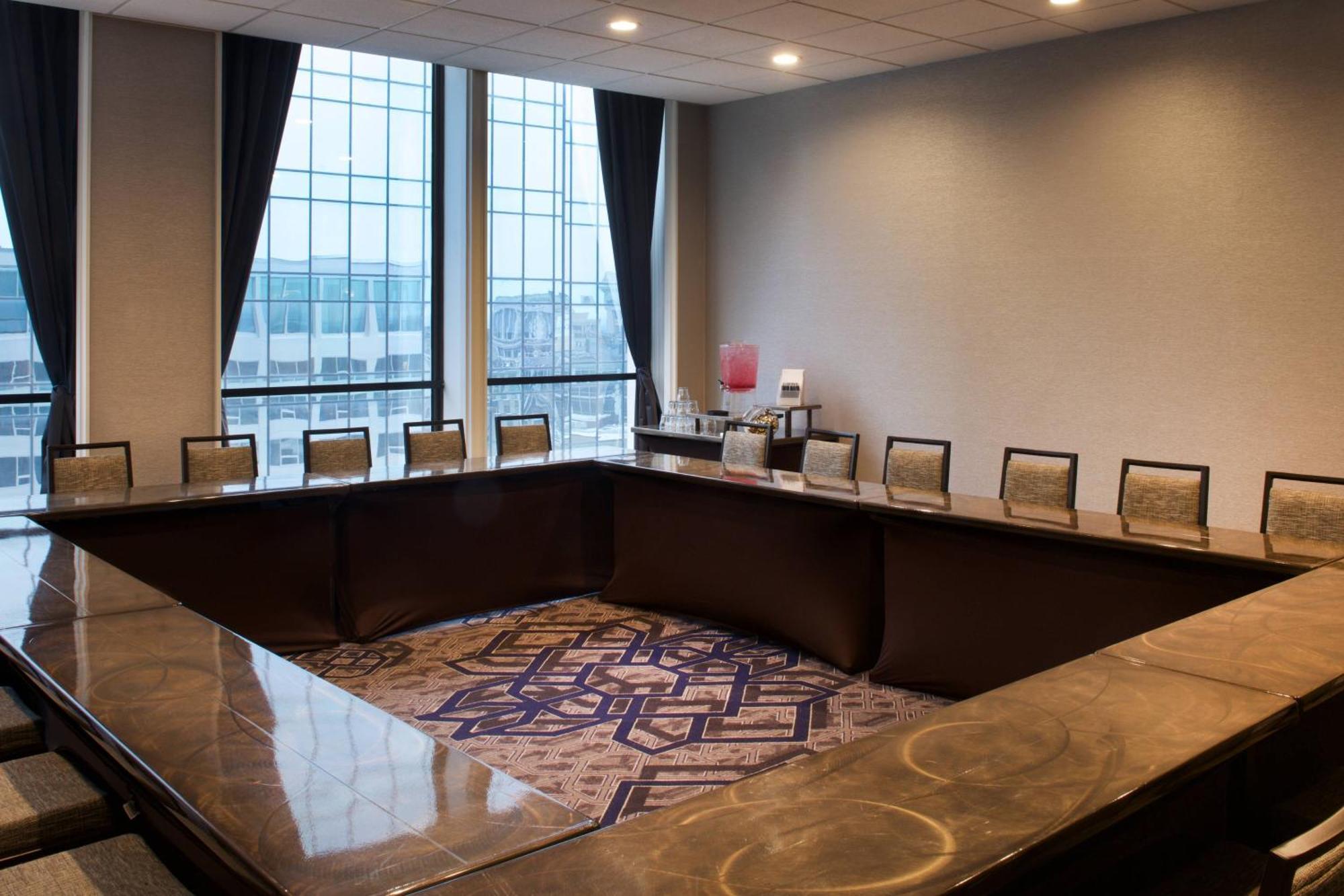 Sheraton Indianapolis City Centre Hotel Kültér fotó
