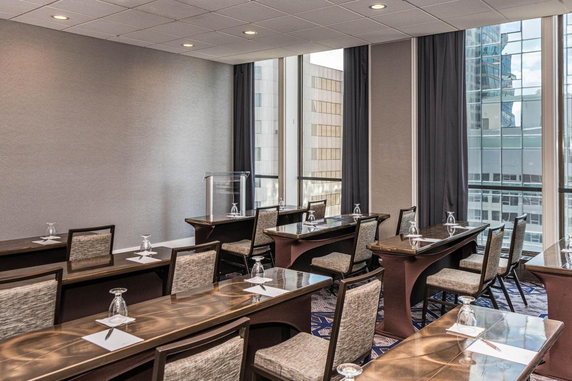 Sheraton Indianapolis City Centre Hotel Kültér fotó
